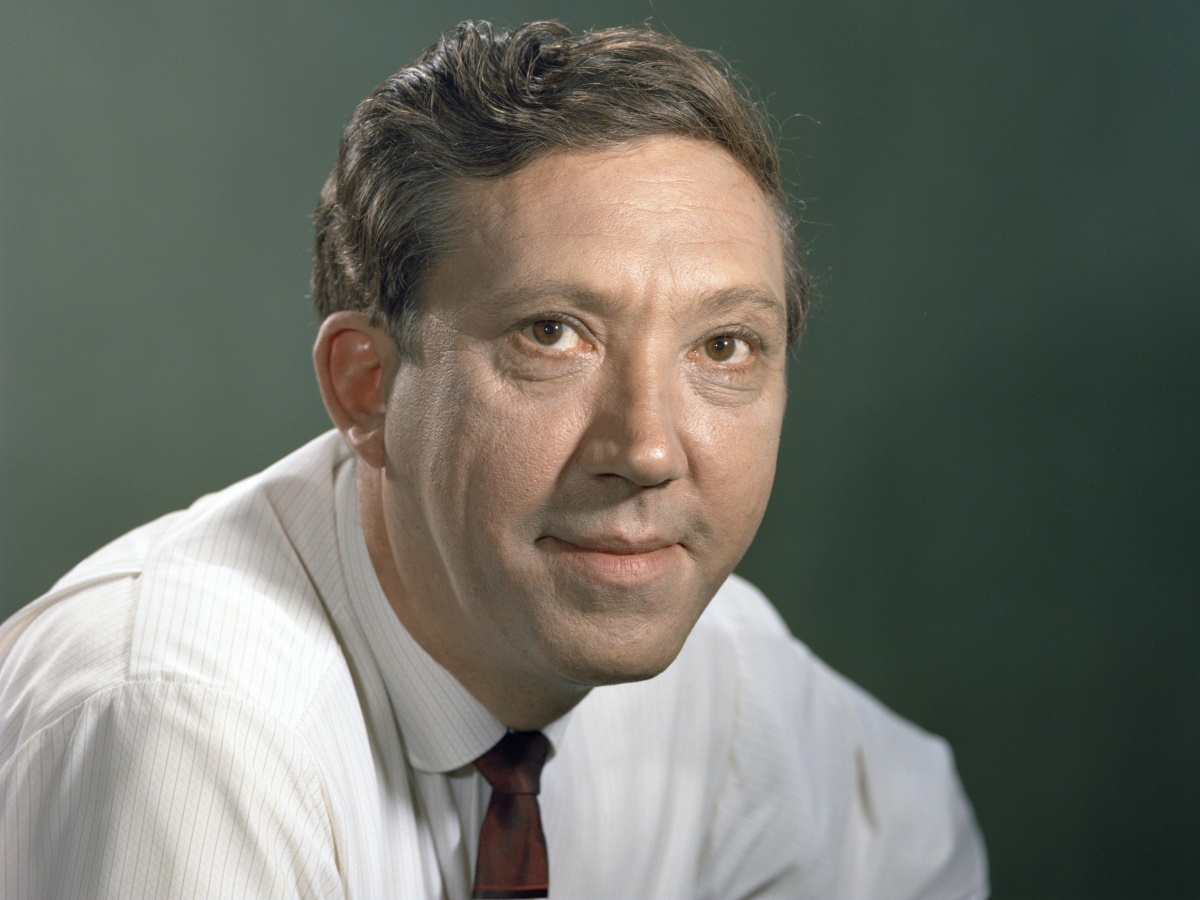 «Внешнее сходство с дедом потрясает!» Внук пришел на могилу Юрия Никулина