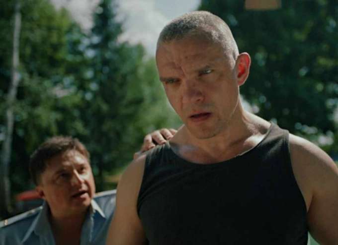 «Я сконцентрировался бы на пошиве качественной одежды»: Владимир Епифанцев заговорил об уходе из кино