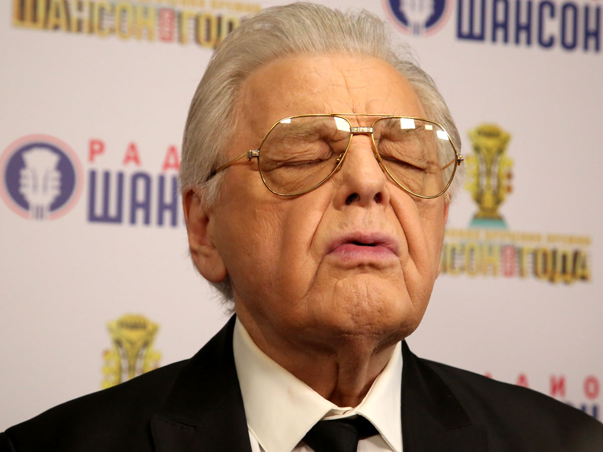 Юрий Антонов