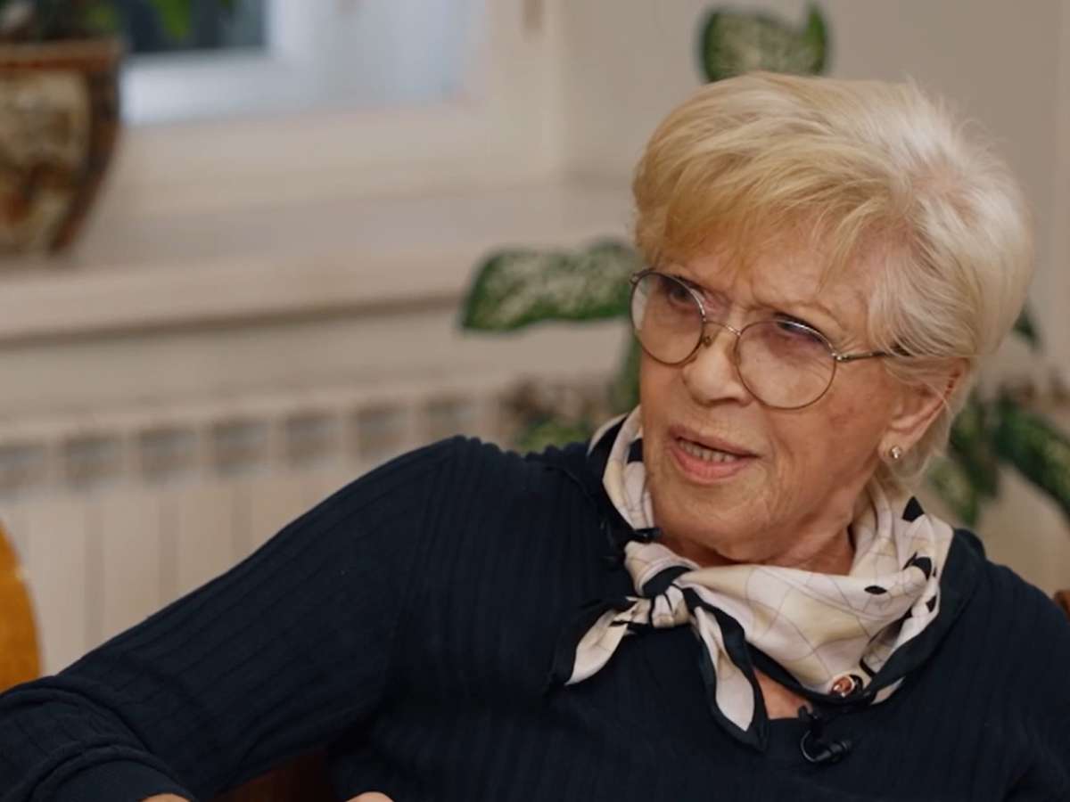 «Грустная новость»: Ирина Розанова показала лишившуюся работы Алису Фрейндлих