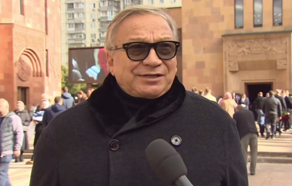  Игорь Угольников на прощании с Тиграном Кеосаяном: «Маргоша говорила с ним сутками, неделями, месяцами»