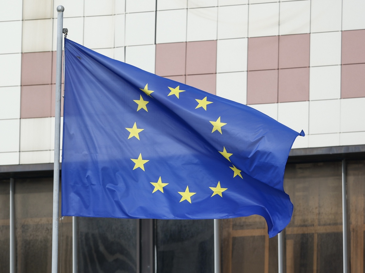 Некоторые страны ЕС добиваются полного запрета туристического шенгена для россиян