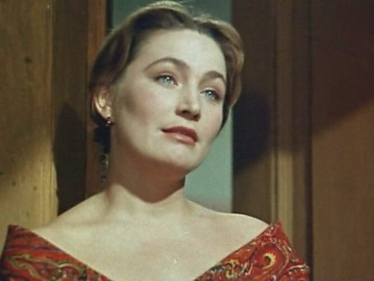 Людмила Хитяева