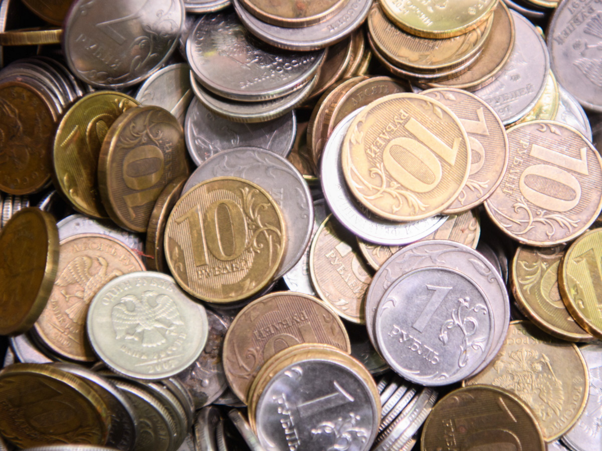 Обмен монет на бумажные деньги проходит по всей России: подробности