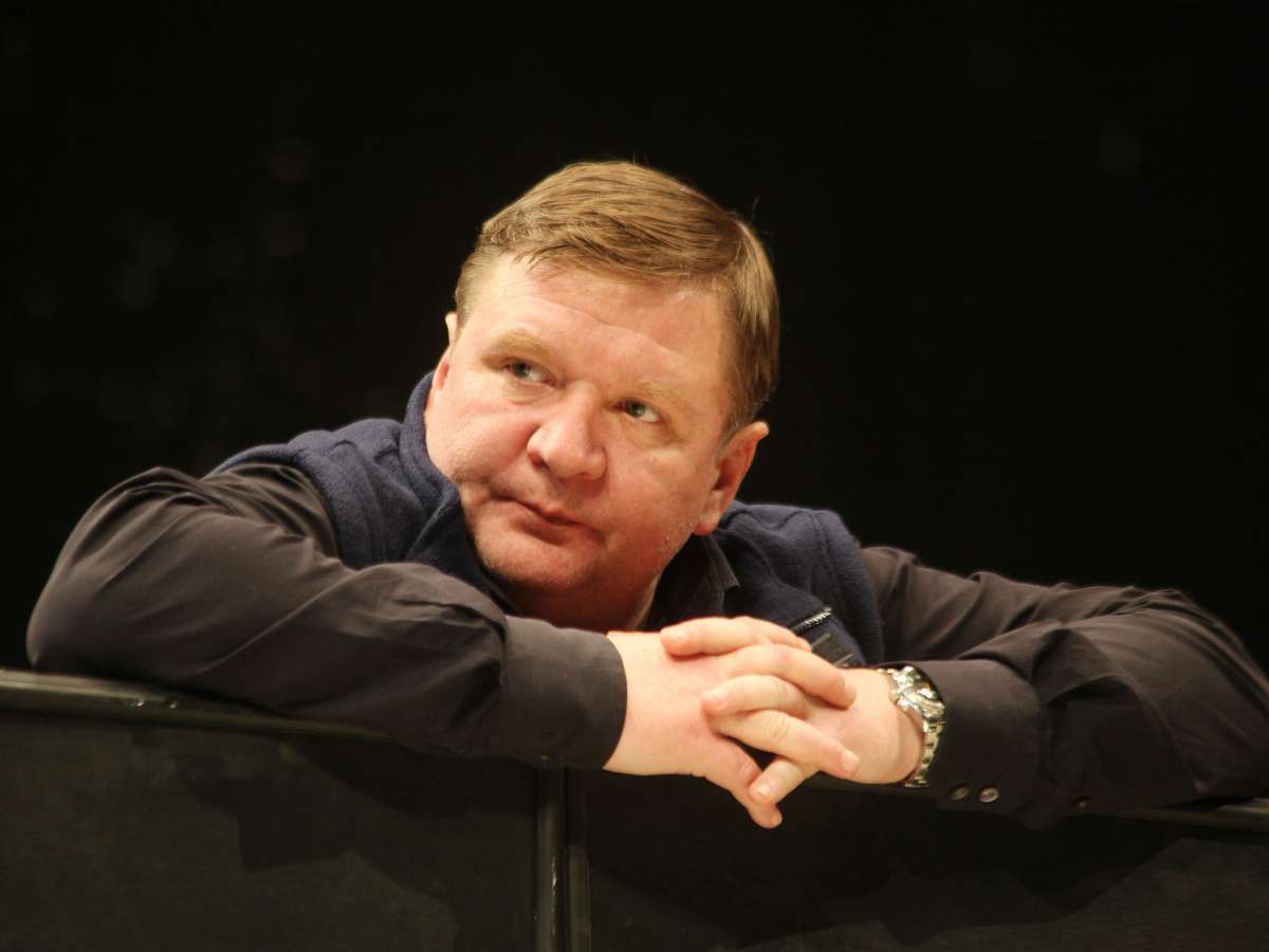 «Он долго боролся»: как прошли последние месяцы жизни умершего от рака Романа Мадянова