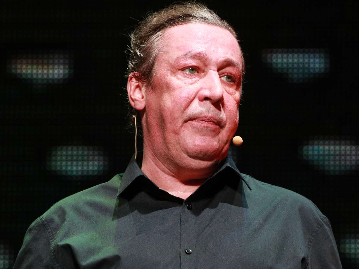 Продолжает быть мужем Кругликовой, а Белоусову держит для «интеллектуального» интима: вот как сейчас живет Ефремов