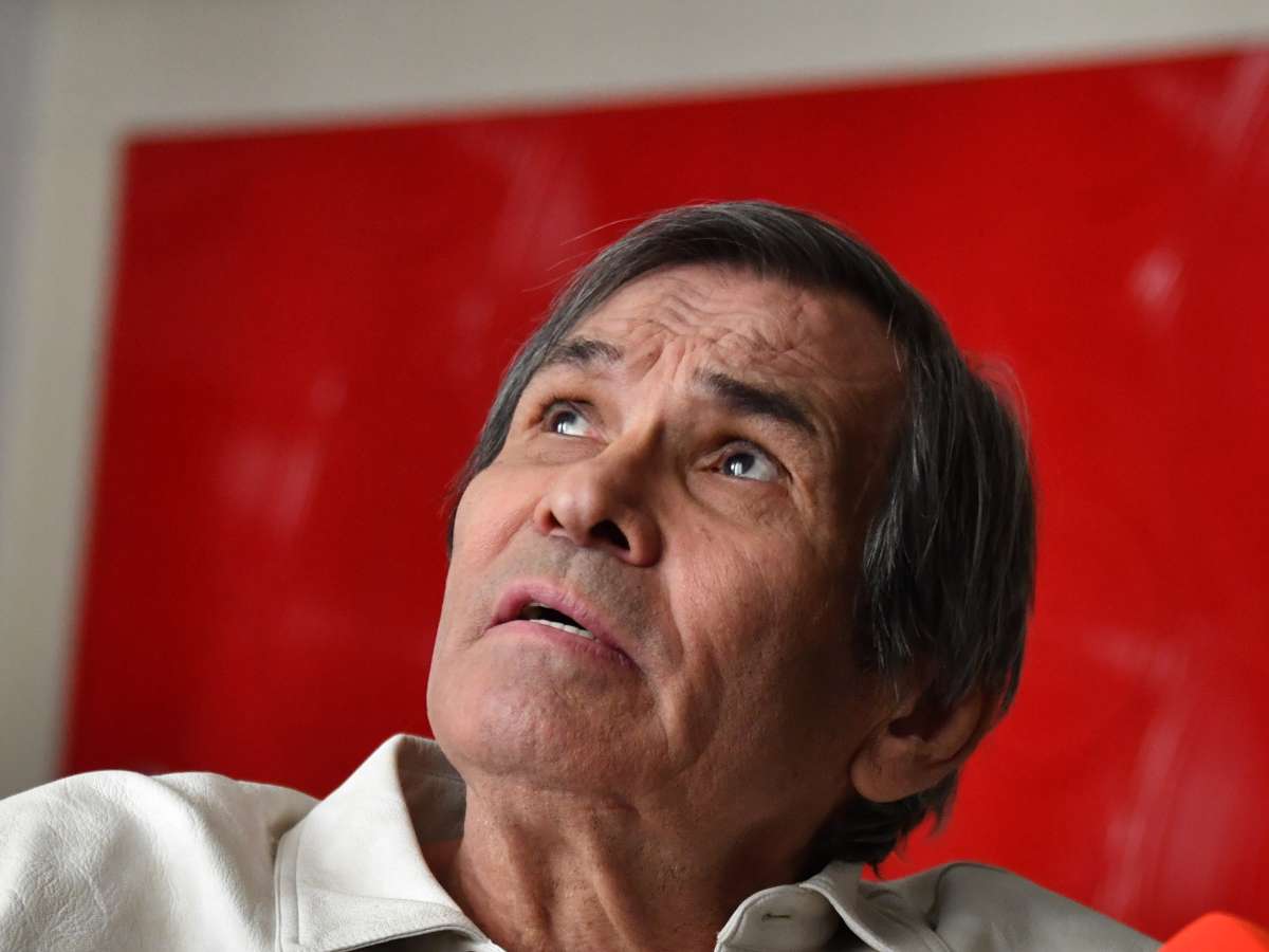 «Слепота, инфаркт или инсульт»: состояние 78-летнего Бари Алибасова резко усугубилось