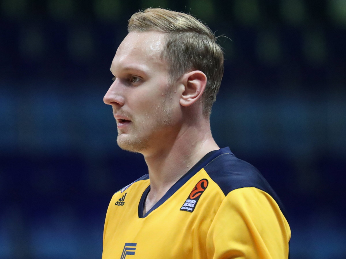 «Запоздалые похороны!» Семья Яниса Тиммы сообщила о церемонии прощания