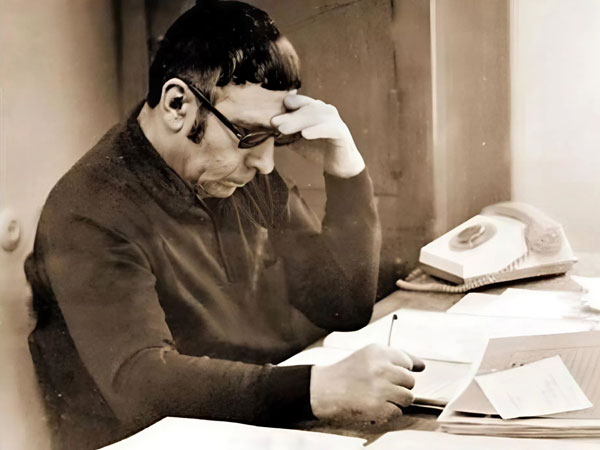 «Богомолов»