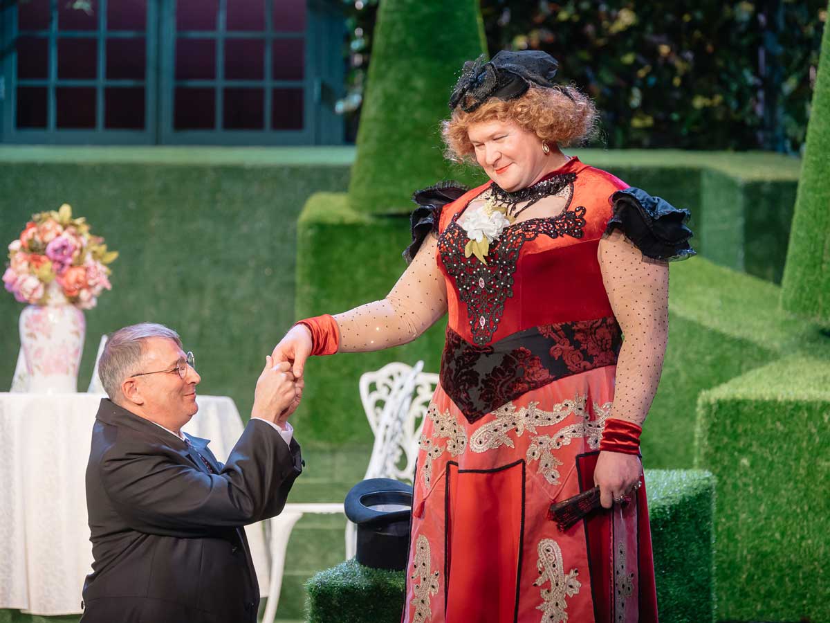 Бразильская тётка едет покорять столицу