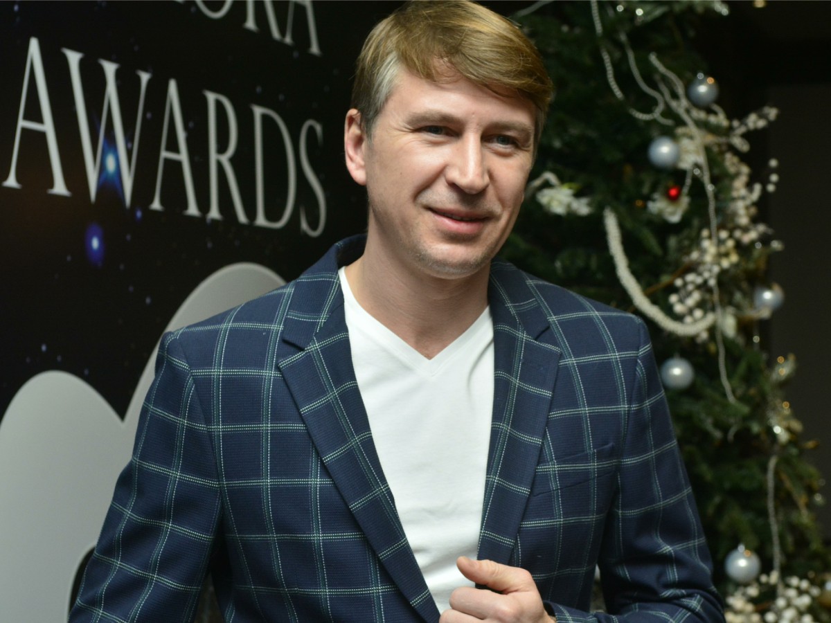 «Эта красотка пошла в папу!»: редкое фото младшей дочери Алексея Ягудина произвело фурор