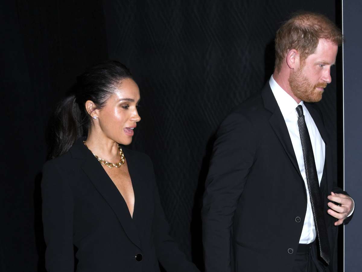 Меган Маркл не сдержала слез прямо во время мероприятия: вот что случилось и как поступил принц Гарри