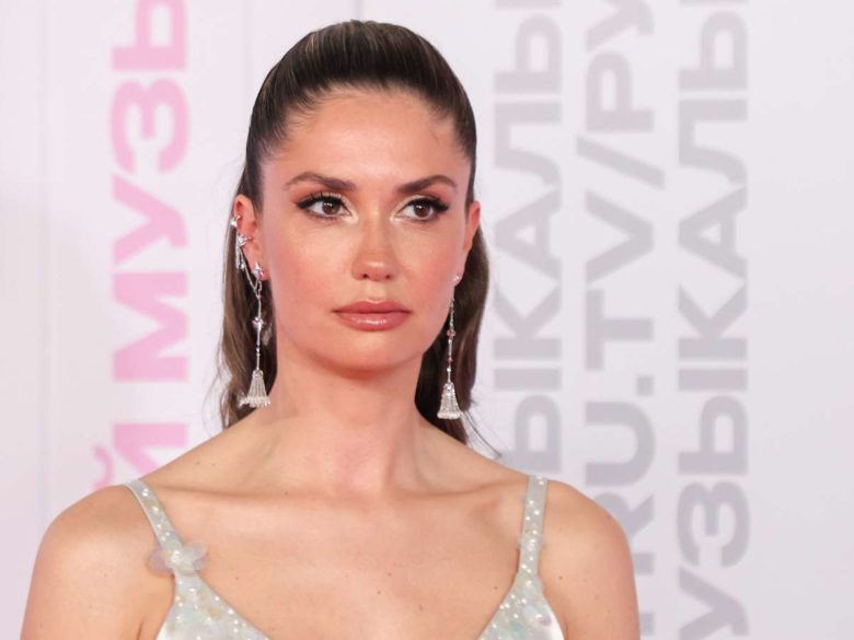 «Мы начинаем ругаться»: Агата Муцениеце рассказала об отношениях с детьми от Павла Прилучного