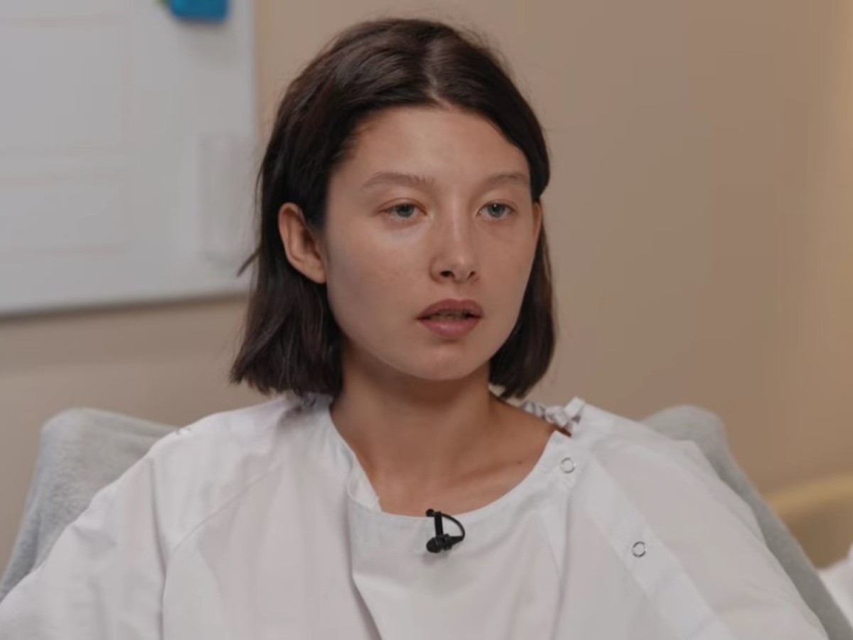 «Передай, у меня еще много топоров»: экс-любовница Михаила Хубутии Юлия Ван сбежала из страны после угроз