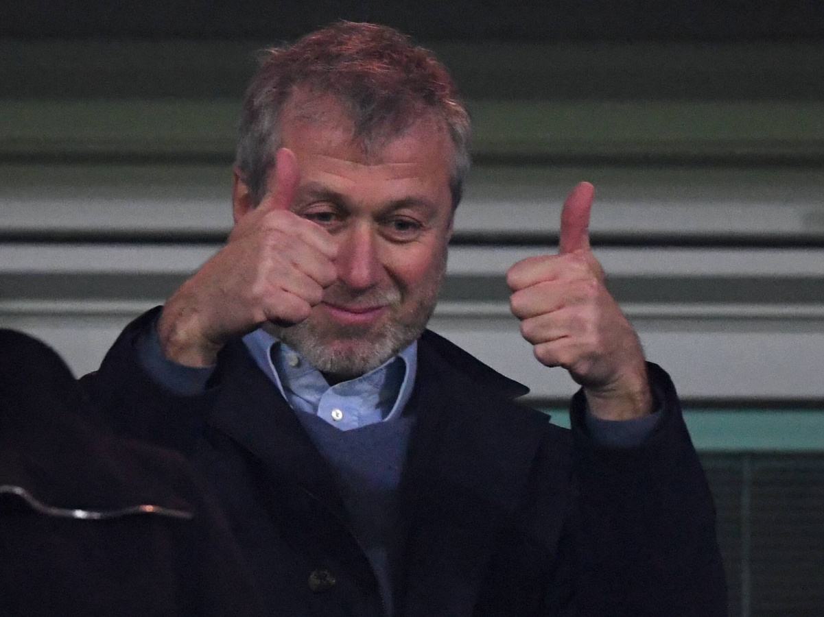 Ребенок из «Сумерек»: в Сети обсуждают нереально красивую внучку Романа Абрамовича