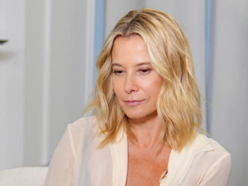 %22Боль, которая тебя разрывает%22: Юлия Высоцкая впервые рассказала о состоянии дочери Маши после аварии и комы