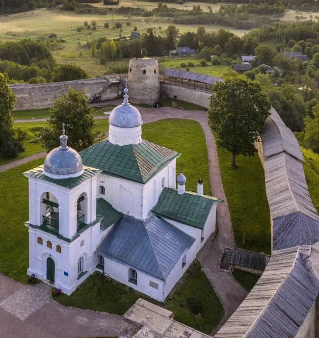 Изборск, музей-заповедник