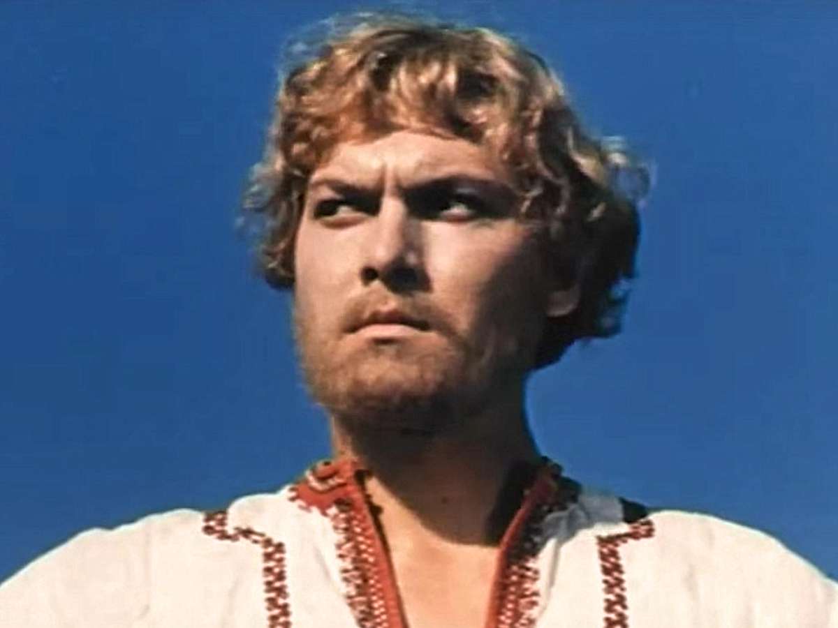 «Жена в гробу твою морду не узнает»: звезда фильма «Финист — Ясный сокол» Вячеслав Воскресенский чудом остался жив после нападения