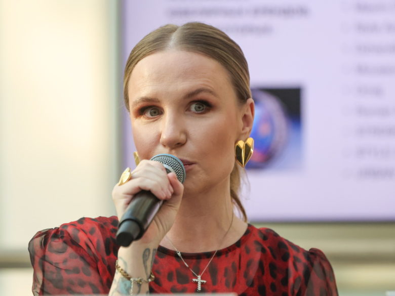 «Женская энергия изобилия»: 17-летняя дочь сделала Валерию Гай Германику бабушкой