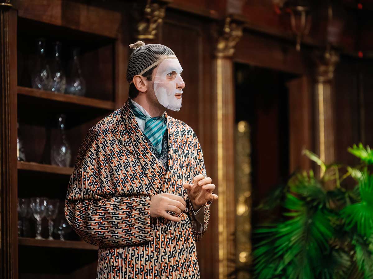 Красавец с обложки разбивает сердца