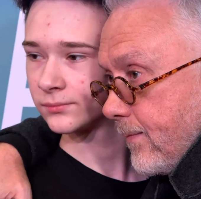 Пишет трогательные письма маме из СИЗО: что сейчас происходит с сыном Вадима Демчога из «Интернов»