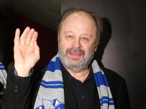 Принял любимую после романа с Ярмольником, так и не стал отцом: как живет звезда фильма «Авария – дочь мента» Владимир Ильин