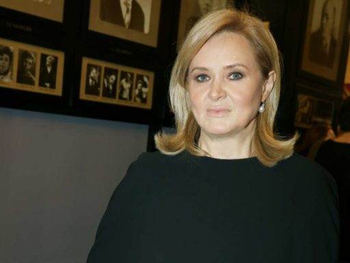 Семейная идиллия: Анна Михалкова показала редкое фото взрослых сыновей