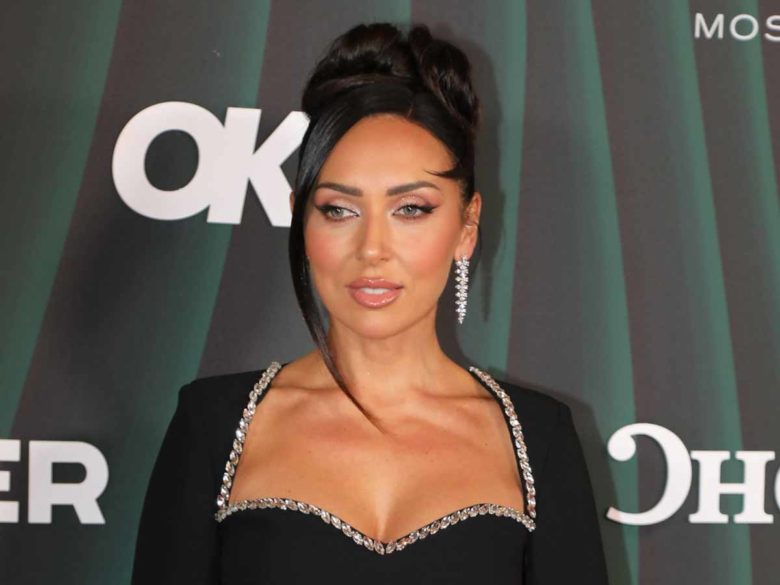 «Сравнялась по возрасту с мамой»: изменившаяся до неузнаваемости Алсу похвасталась короткой стрижкой