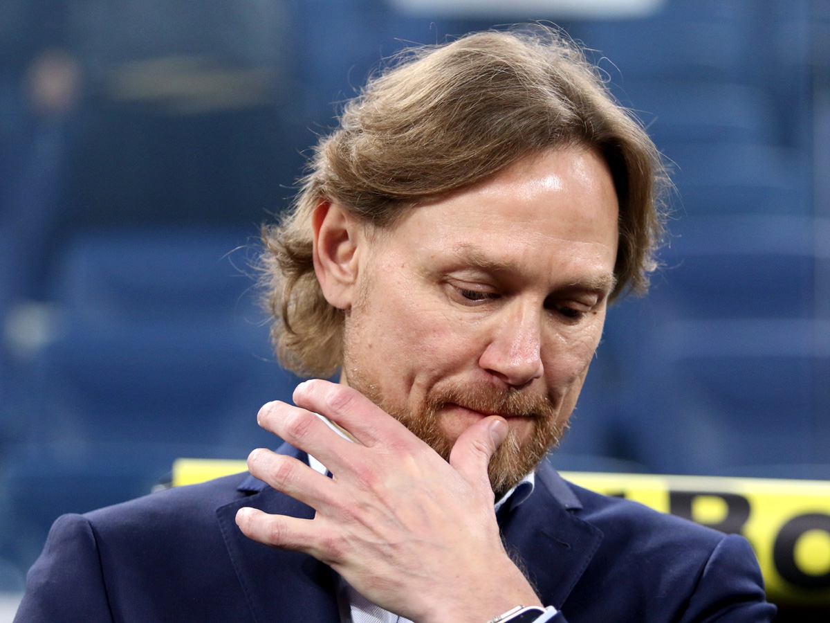 Валерий Карпин