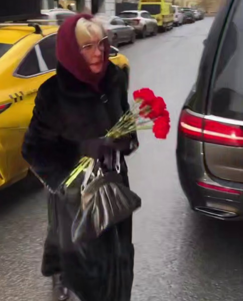 Потеряла сознание у гроба, скрывала болезнь от всех: почему умерла Вера Алентова