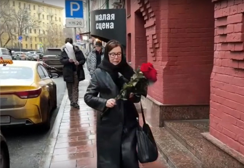  Москва прощается со звездой «Молодежки» Анатолием Лобоцким: первые кадры