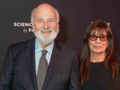 Голливудского режиссера Роба Райнера и его жену жестоко зарезали в собственном доме: зависимый сын пары в розыске