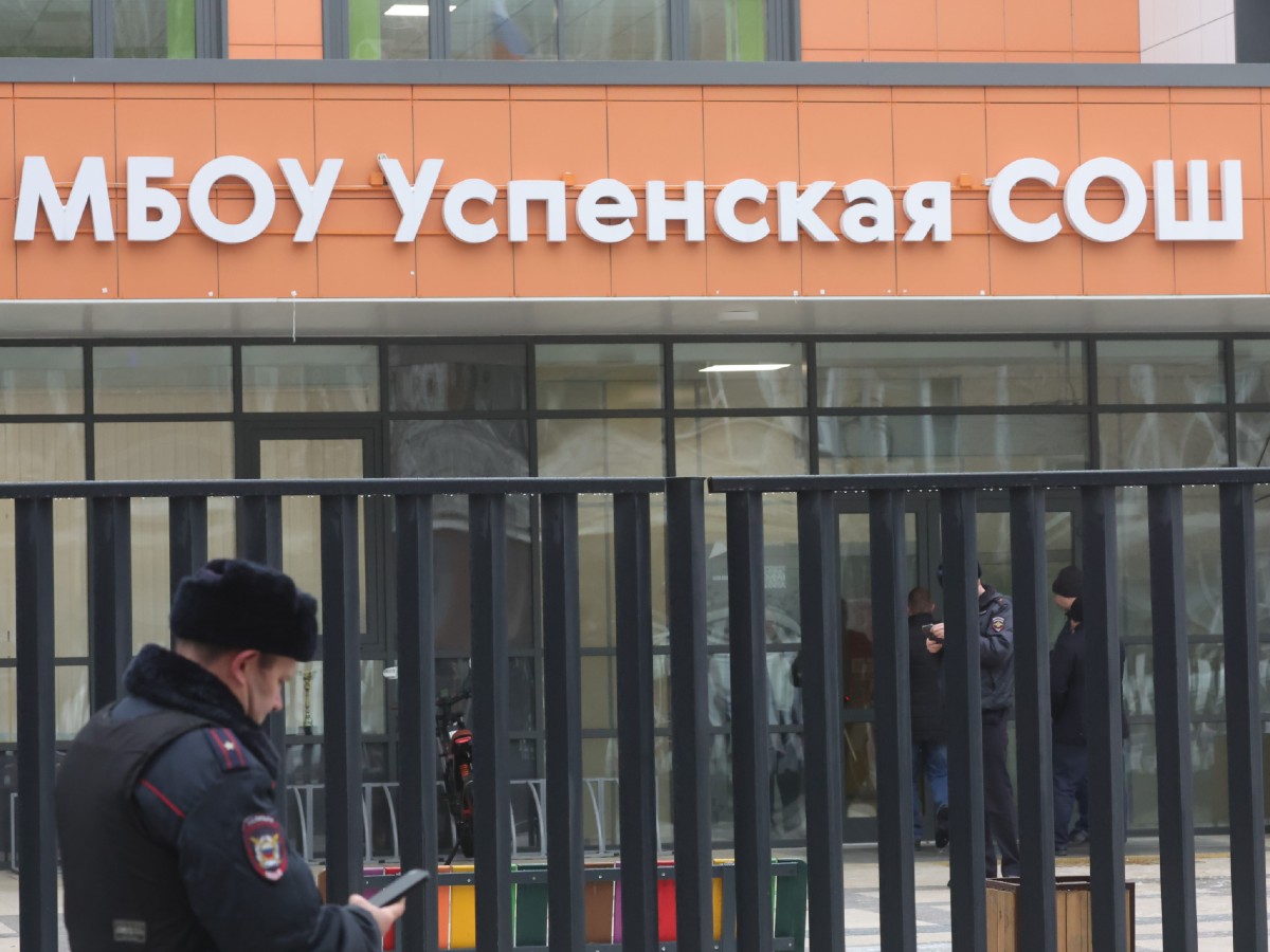 Хотел убить учителя, написал манифест, который видел весь класс: что известно об устроившем поножовщину в Одинцово подростке