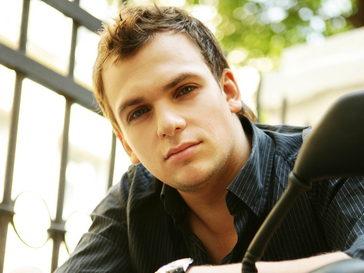 «Копия отец»: вдова скончавшегося после инсульта Алексея Янина показала подросшего сына