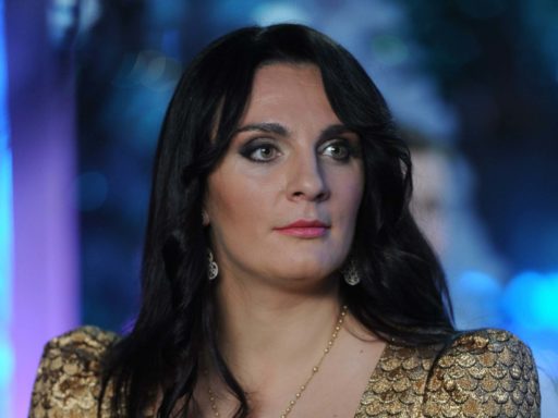 «Красивая пара»: Ваенгу заподозрили в романе со звездой «Уральских пельменей»