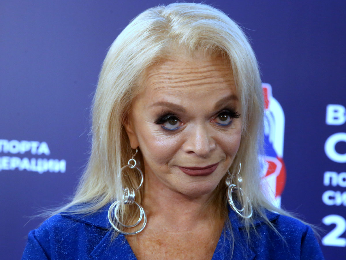 Лариса Долина