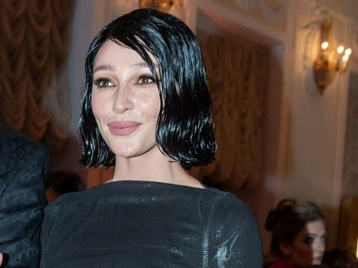 Не изумруд на том самом месте, но тоже роскошно: что муж подарил Ивлеевой на первую годовщину свадьбы