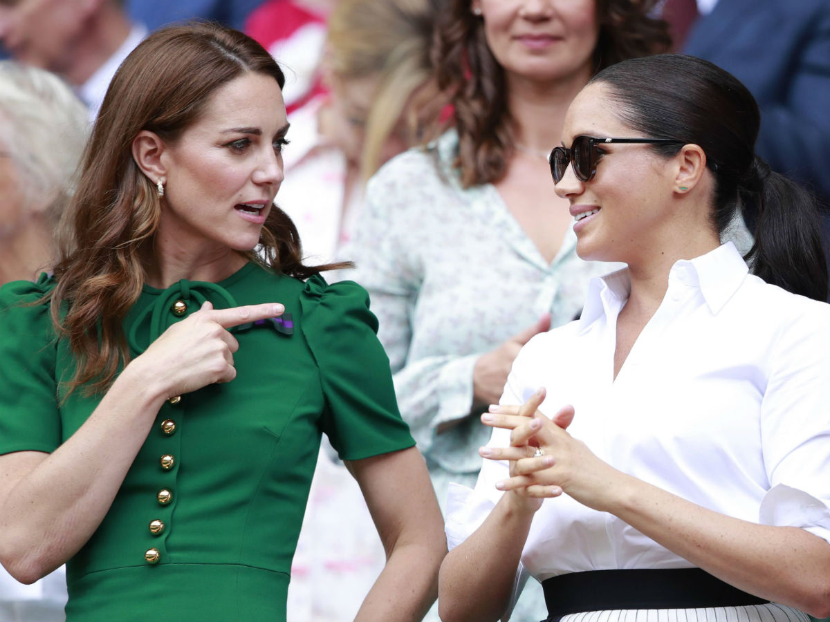 «Рождеством даже не пахнет»: Кейт Миддлтон и Меган Маркл устроили странное соревнование