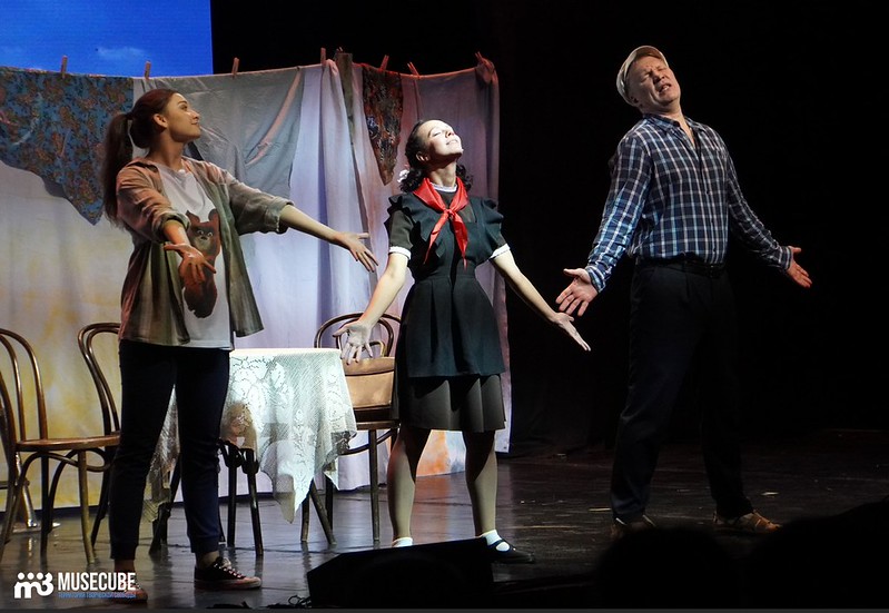 сцена_из_спектакля (2)