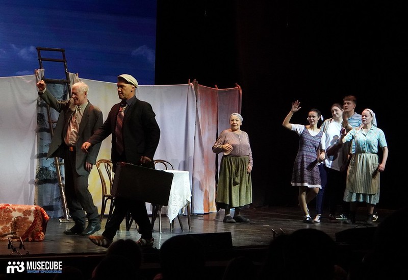 сцена_из_спектакля