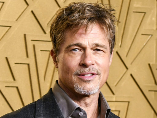 Шарахается от Джоли как от черта, мечтает о ребенке от молодой брюнетки: как в свои 62 года живет Брэд Питт