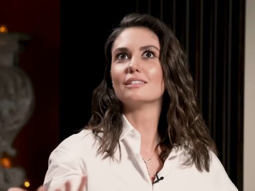 Стало известно о жутком «подарке» Прилучного недавно родившей третьего ребенка Муцениеце