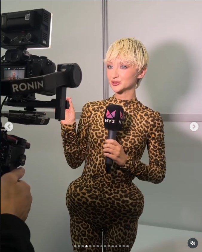 Второй ряд груди сполз: Елена Воробей публично высмеяла фаворитку Филиппа Киркорова