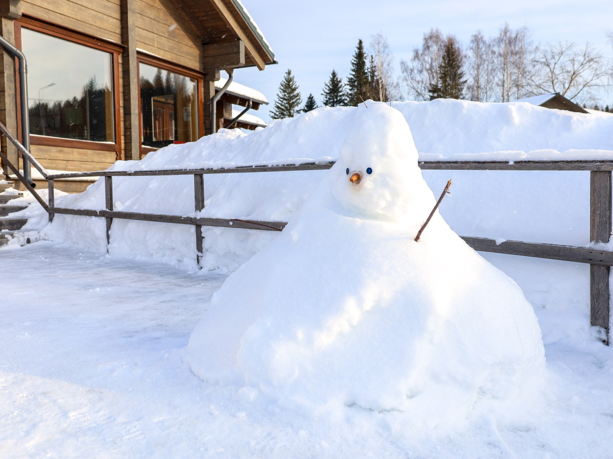 30 января – Антон Перезимник: почему нельзя резать хлеб и лепить снеговиков