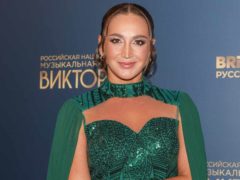 Бассейн с лепестками роз, роскошная еда и важные обещания: как Ольга Бузова отметила 40-летие