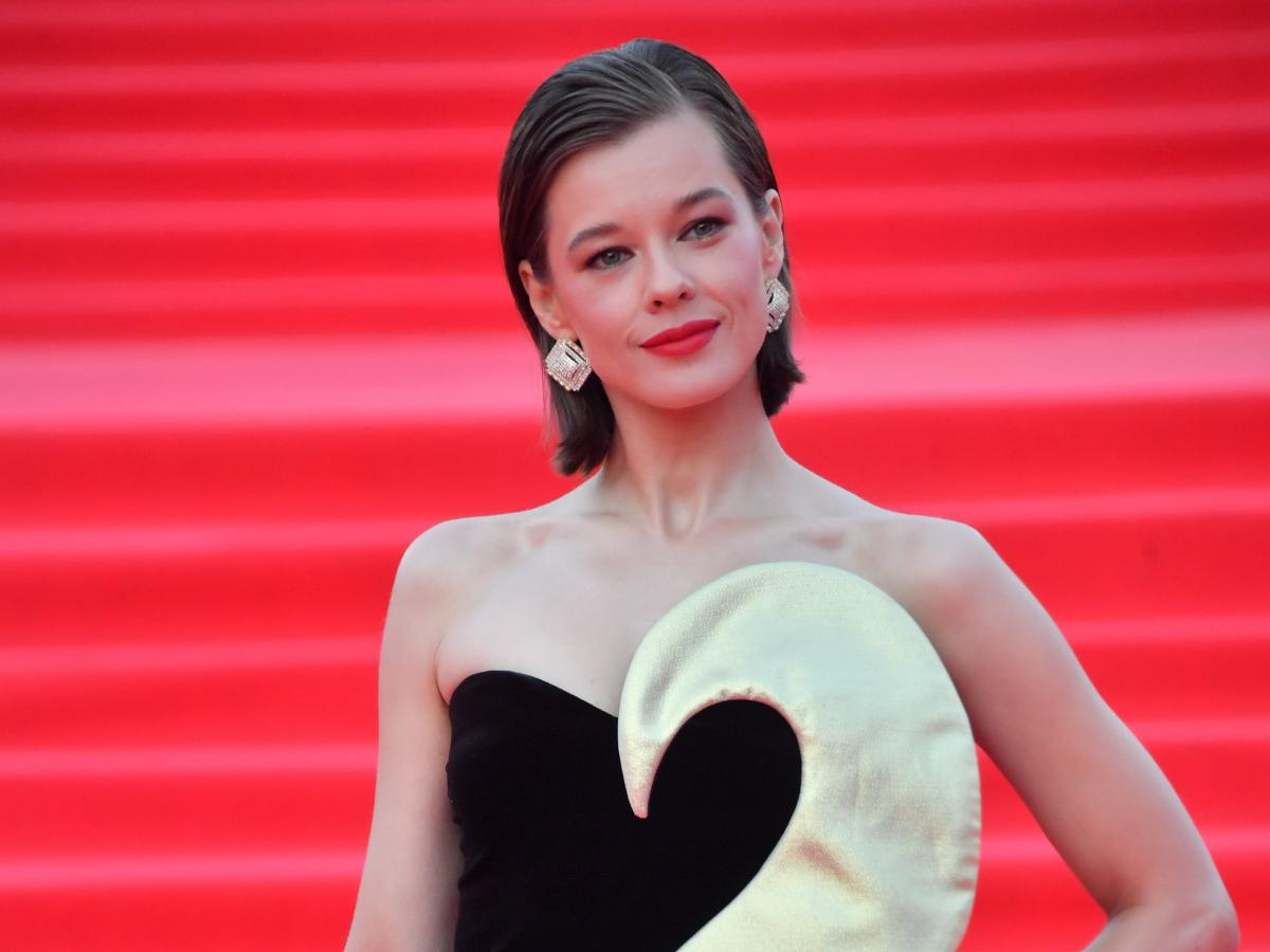 Беременная вторым ребенком Шпица вывела в свет 13-летнего сына от каскадера