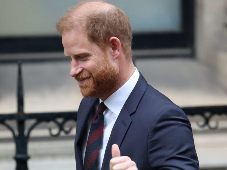 Без Меган Маркл и с поклоном Камилле? Озвучены условия для возвращения принца Гарри в Великобританию