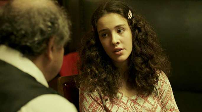 Жила в Риме, училась в Париже, но зарабатывает меньше любимого: что известно о девушке Никиты Ефремова