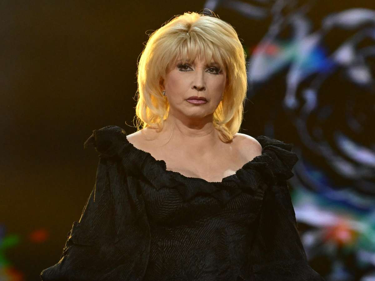 Крутой выболтал тайны личной жизни Аллегровой в ее день рождения. «Императрица» станет прабабушкой?