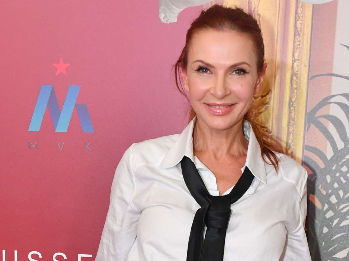 «Мне казалось, что ноги не идут»: Эвелина Бледанс попала в аварию из-за сбитого оленя